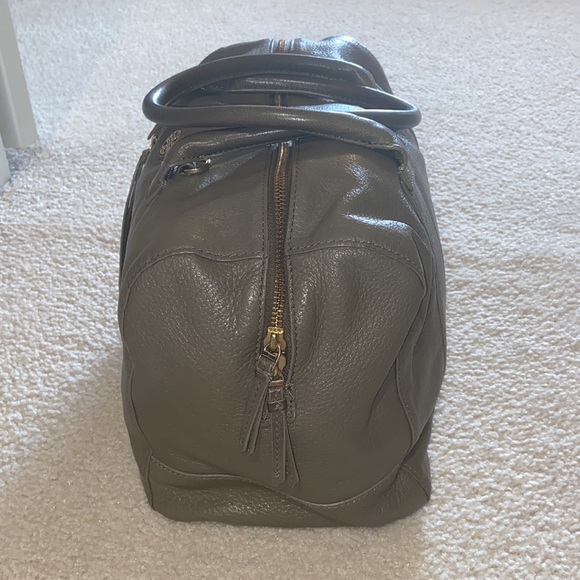 Tory Burch satchel with detachable long strap - Picture 2 of 9